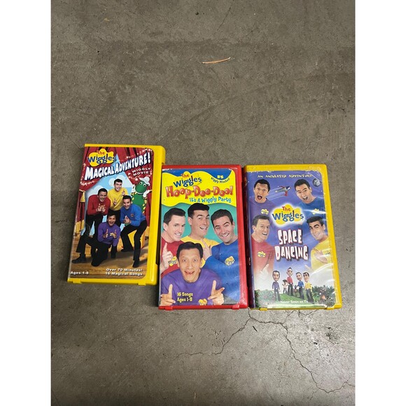 The wiggles magical adventure hoop Dee doo. Space dancing vhs. - Picture 1 of 3